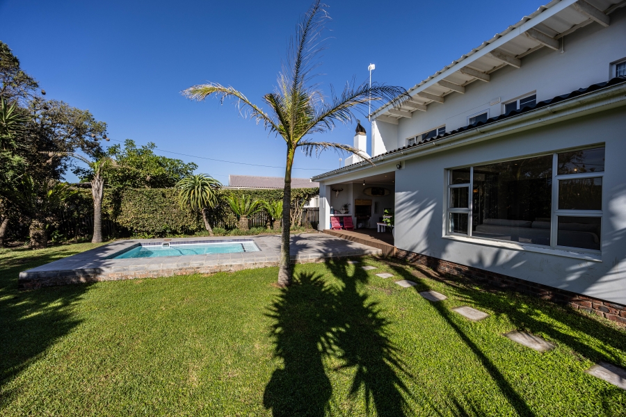 To Let 4 Bedroom Property for Rent in Kidds Beach Eastern Cape